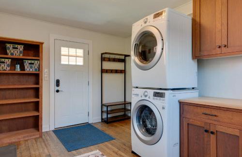 Charming Farmhouse Walk to Village and Trails! - Foto 13