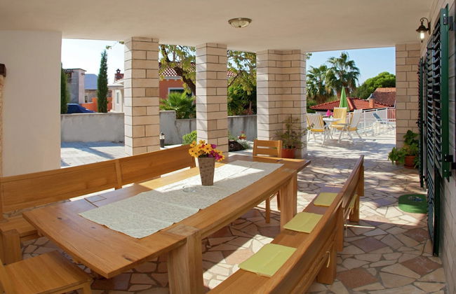 Villa in Sumartin Near the Beach & Ferry Port - Foto 30