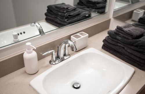 Beautiful 1BR Apt in Hollywood w Pool and Parking - Foto 5