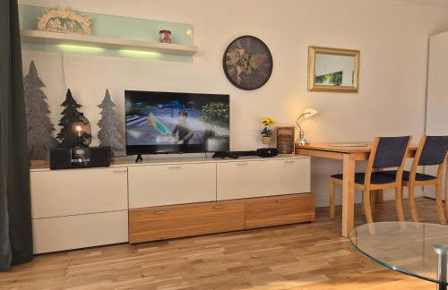 Neue moderne Ferienwohnung NaturBlick am Rothaarsteig mit Highspeed Internet Flatrate XXL Boxspringbett Terrasse mit PKW Parkplatz in Brilon 10 Minuten bis Willingen Ideal für Touristen und Geschäftsleute mit Rechnung - Foto 1