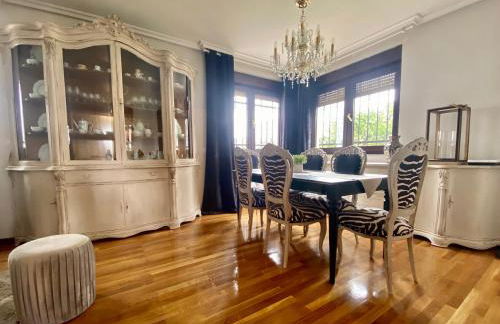 Housing León Casa con Jardín - Foto 9