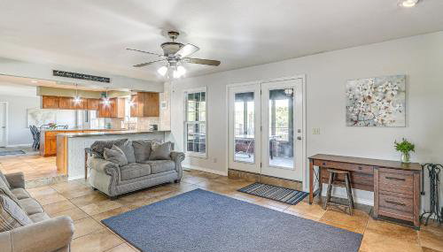 Waterfront Kansas Home with Private Fire Pit! - Foto 5