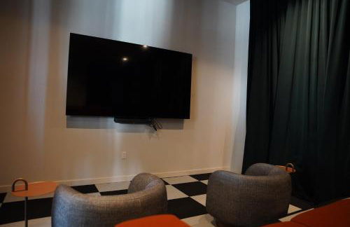 Stylish Minimalist 1BR in The Crosby - Foto 16