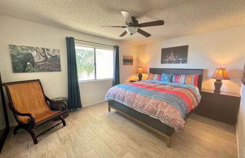 10 minutes to JTNP - Sauna, Hot Tub, Cold Plunge Saltwater Pool, Telescope, Fireplace and Views - Foto 11