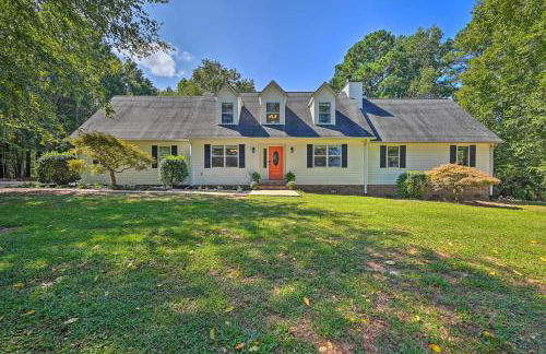 2 Mi to Clemson Central Villa with Deck, Near Lakes - Foto 33