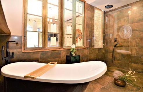 Five Bedroom Gorgeous Home In Tarascon - Foto 51