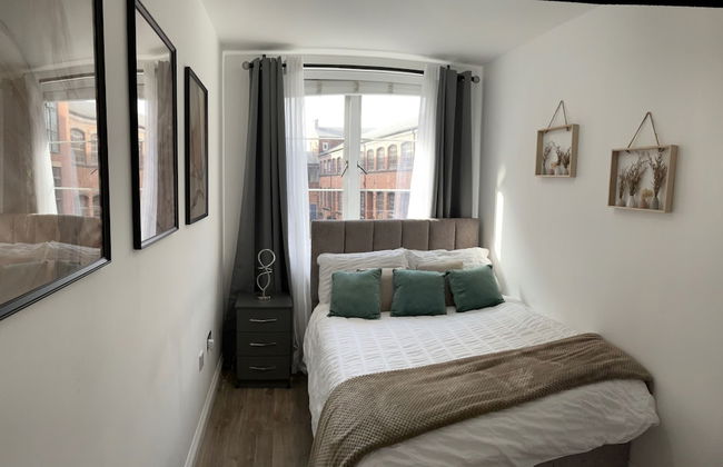 City Retreat Birmingham - Modern 2 Bed Apartment - Foto 2