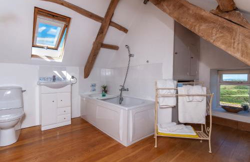 Lighthouse Watch - Photo 23