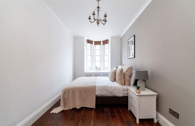 3 Bed Apartment in St John’s Wood - Photo 7