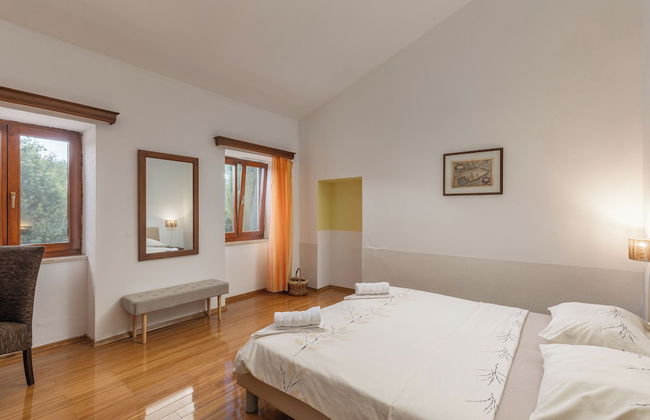 Pool House In Greenery - Foto 3