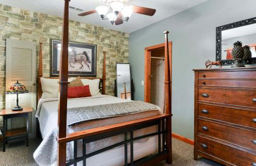 The Hiding Place - Foto 25