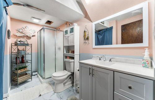 Spacious and Comfy Close to Everything Backyard - Foto 37