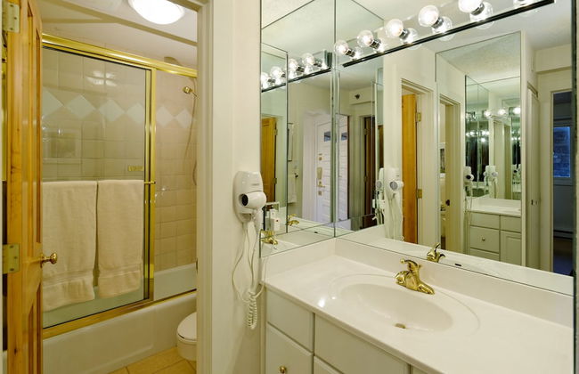 The Crestwood Condominiums - Foto 70