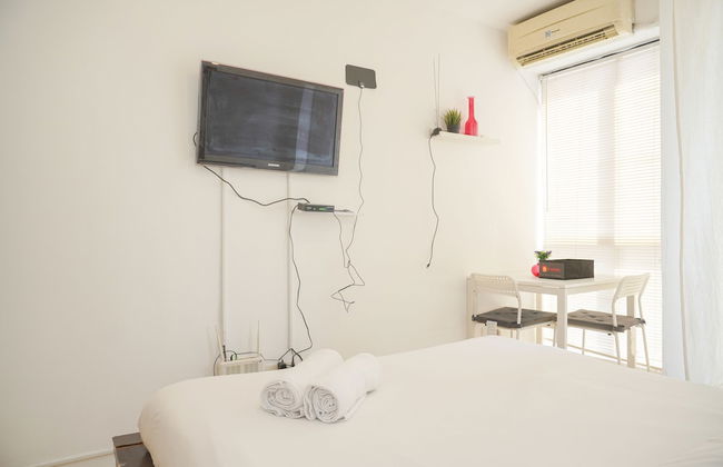 Best Choice And Homey Studio Tifolia Apartment - Foto 6