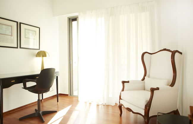 Luxury Apartment with Exceptional View - Photo 10