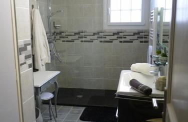 Toki Eder chez Marisol, piscine chauffée, décoration soignée et océan à 15 minutes entre Bayonne et Hossegor - Foto 12