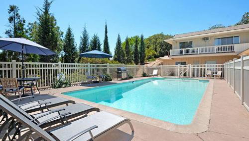 Charming 2 Room La Mesa Casita w/ Pool, BBQ & Yard - Foto 5