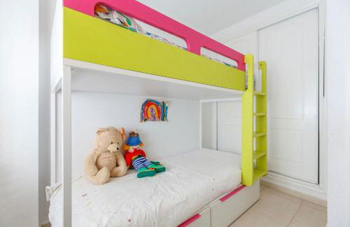 Bright villa with salt water pool - Photo 33