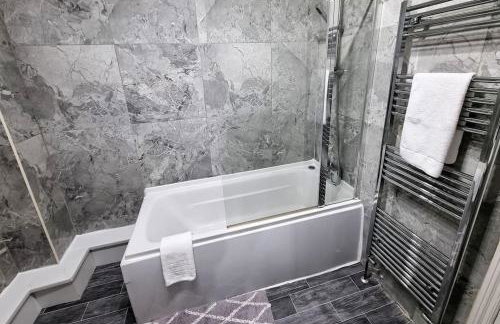 *6R* setup for your most amazing & relaxed stay + Free Parking + Free Fast WiFi * - Foto 13