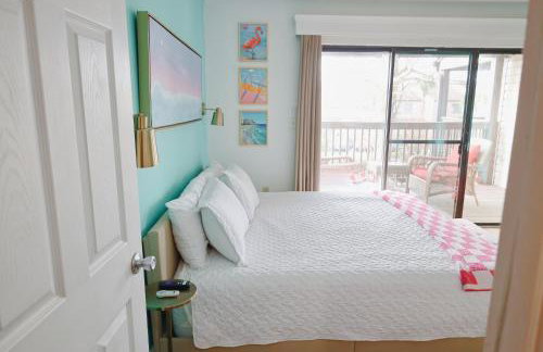 Pink Dream House - 2BR, Pools, Patios, & Walk to Ocean in Panama City Beach - Foto 65