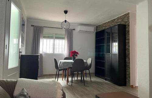 Preciosa casa entera con patio - Foto 4