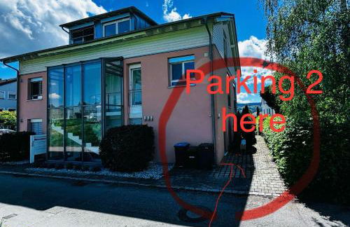 Lakefront View Entire Apartment with 2 bedrooms, 2 full bathrooms & Balcony Waterview - Foto 67