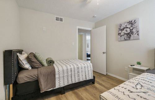 AT&T, Globe Life, Six Flags - Updated Comfy Home - Foto 12