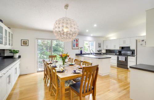 Modern and Spacious Home - 6 Mi to Dtwn South Bend - Foto 2