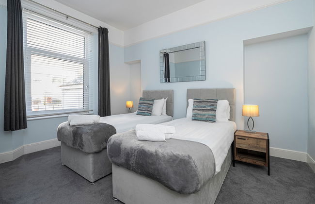 JOIVY Charming 4-Bed House Near The Hoe Park - Foto 1