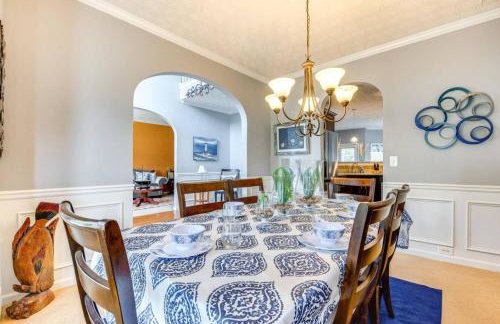 Luxury Hamptons 5BR Oasis with Pool Retreat - Foto 14