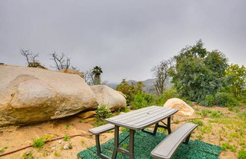 Escondido Hilltop Home with Deck and Views! - Foto 27