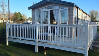 Silver 3 Bed Static Caravan With Patio - Foto 2