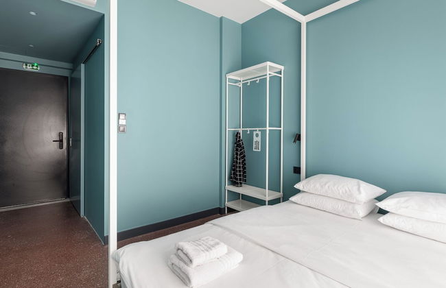 Zeus is Loose Hostel - Photo 40