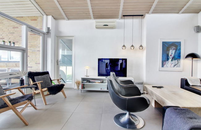 "Judeth" - 300m from the sea - Foto 19