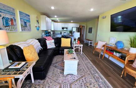 Private Lazy River Pool, 4-bed house, & dock - Foto 3