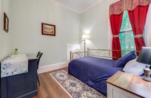 2-Acre Property Victorian Home in Brownville! - Foto 11