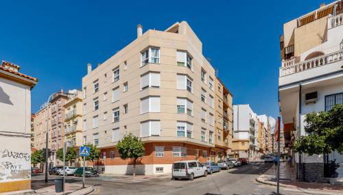 WintowinRentals Modern Apartment with Private Indoor Patio in Málaga - Foto 5