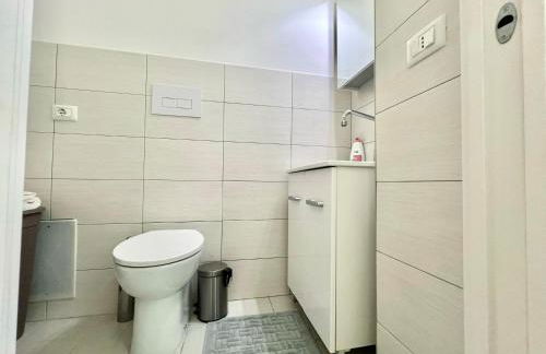 Luxury Seaview Apartment with Lift & Parking in Salerno City Center - Maison Dorotea - Photo 15