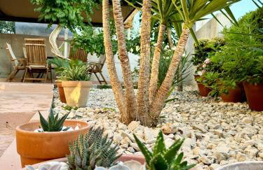 LUX Apartments - Photo 2