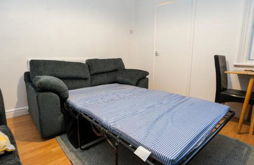 Comfy 4 Bed House near Notts City Centre - FREE Parking - Foto 27
