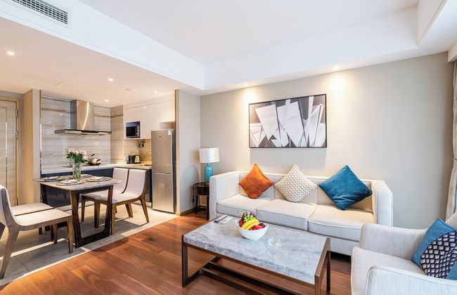 Cheng Du Wifc Suites -YYC Preferred - Photo 11