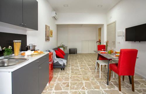 Plaza Suites - Photo 8