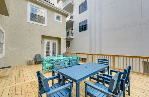 Coastal Sea Side Townhome - Walk to Beach! - Foto 30
