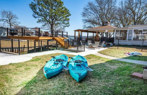 Luxury Lakefront Getaway - Foto 36