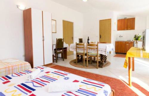 Guest House Sobra 38 - Studio with Balcony and Sea View - Foto 17