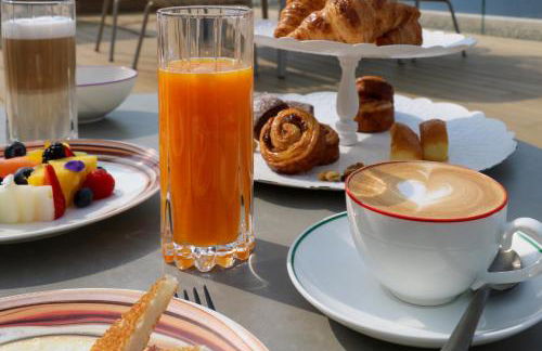 Laqua by the lake - Photo 3