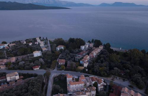 Momento Luxury Apartments walking distance from the beach - Photo 41