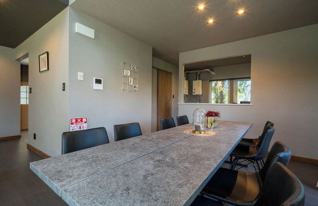 THE CHATEAU - Photo 30