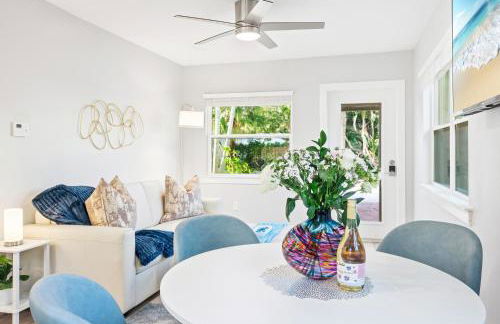 Siesta Key, Heated Pool, Dock on Lagoon, Turtle Beach 1 mile and Crescent Beach 2 miles, 1bdr - Foto 8