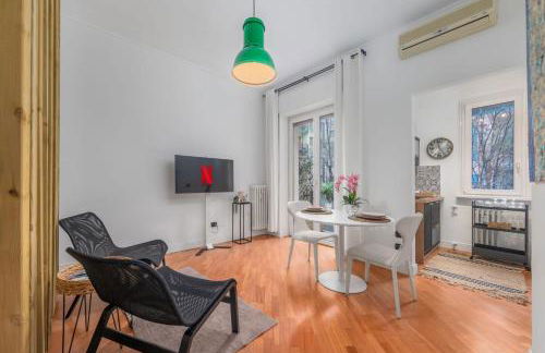 Pretty Little Loft - Photo 2